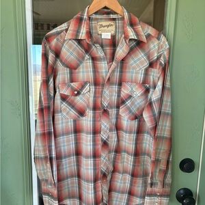 Vintage Wrangler Men’s Red and Tan Plaid Pearl Snap Button-Down Western Shirt